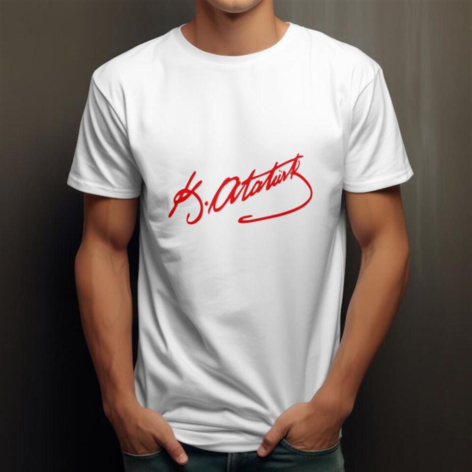 Atatürk İmza Detaylı Beyaz Tshirt